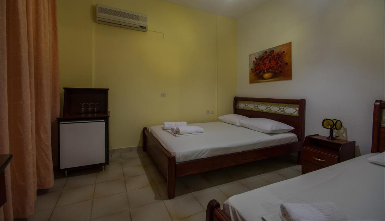 Hotel Stefani Sarti Luaran gambar
